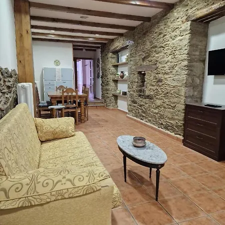 Casa Do Xaquin Vakantiehuis Monforte De Lemos